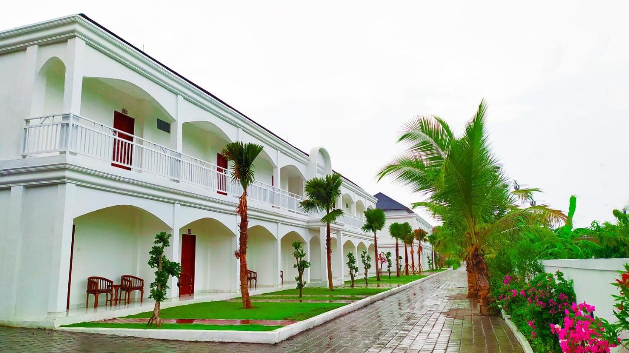Hotel Puri Lovina Extérieur photo