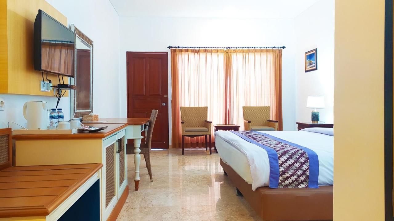 Hotel Puri Lovina Extérieur photo