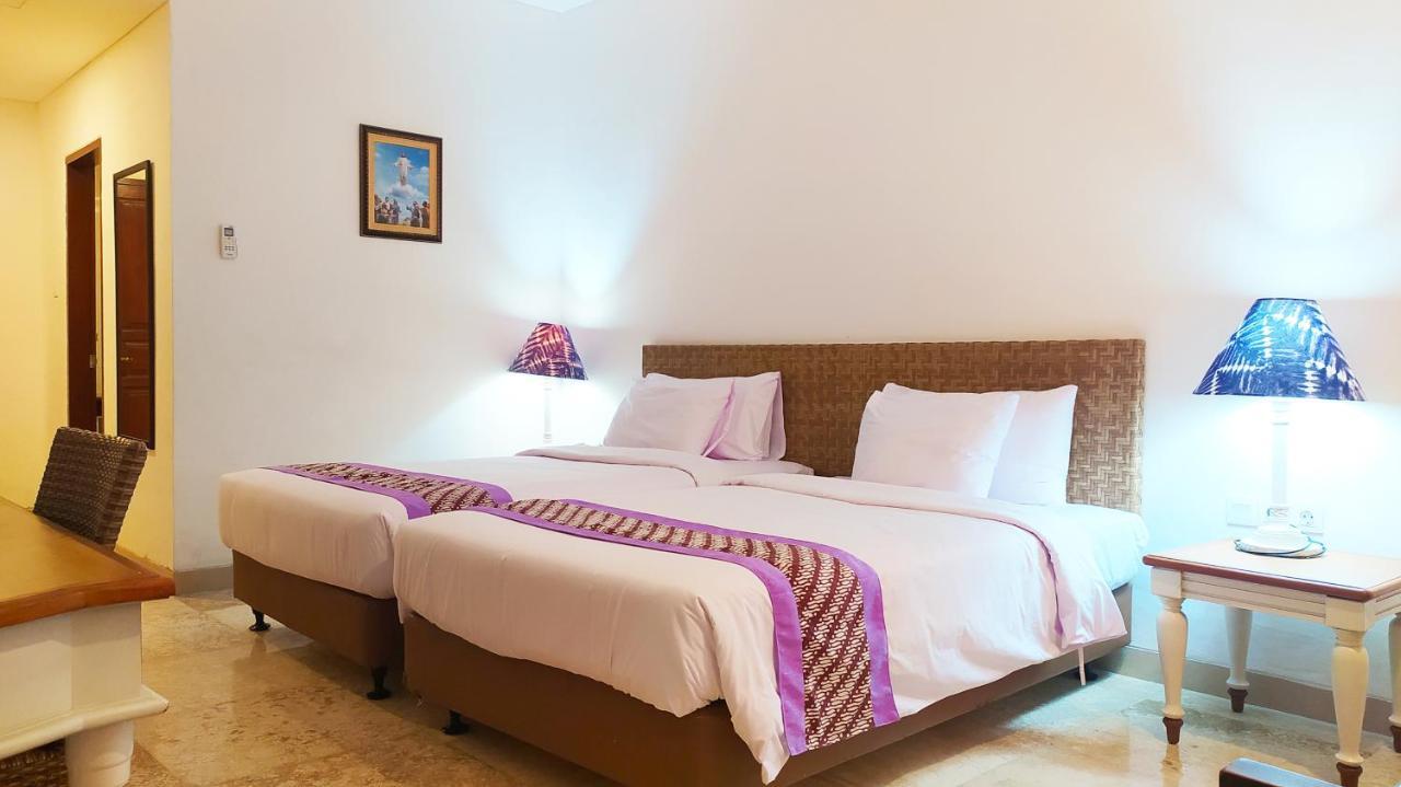 Hotel Puri Lovina Extérieur photo