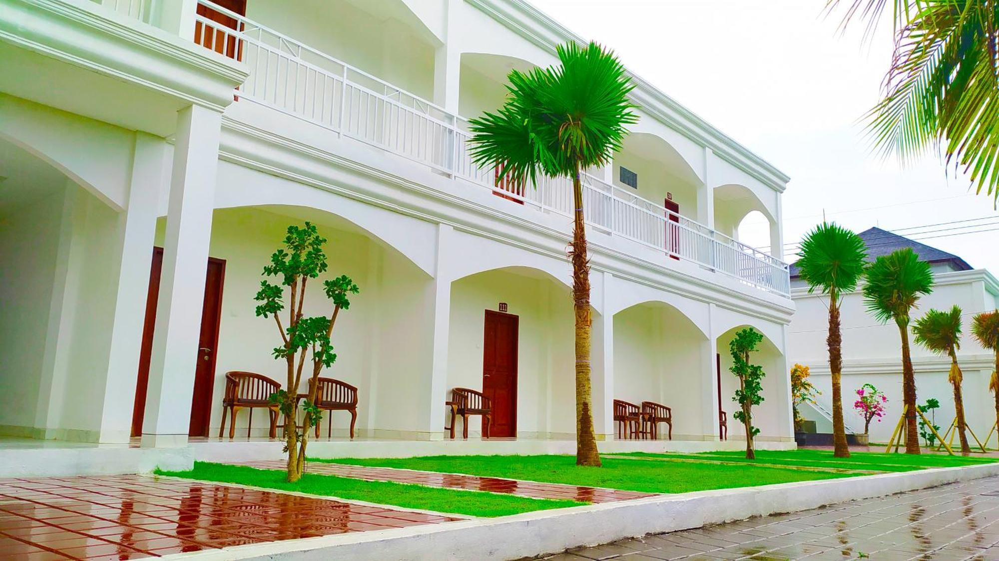 Hotel Puri Lovina Extérieur photo