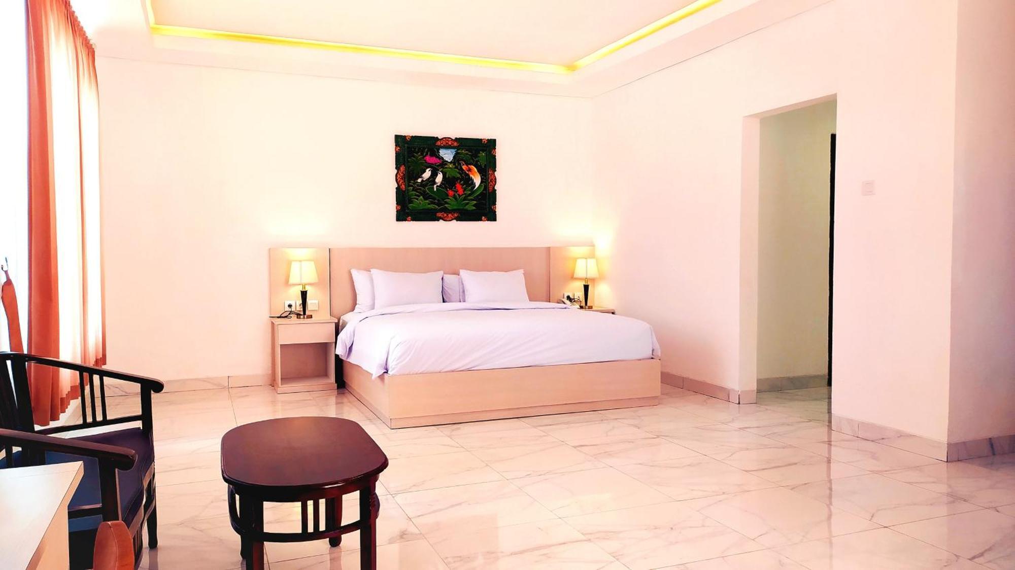Hotel Puri Lovina Extérieur photo