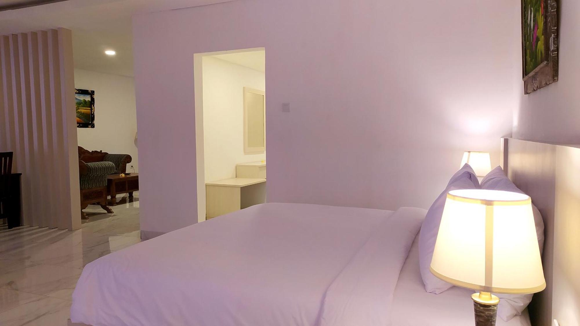 Hotel Puri Lovina Extérieur photo