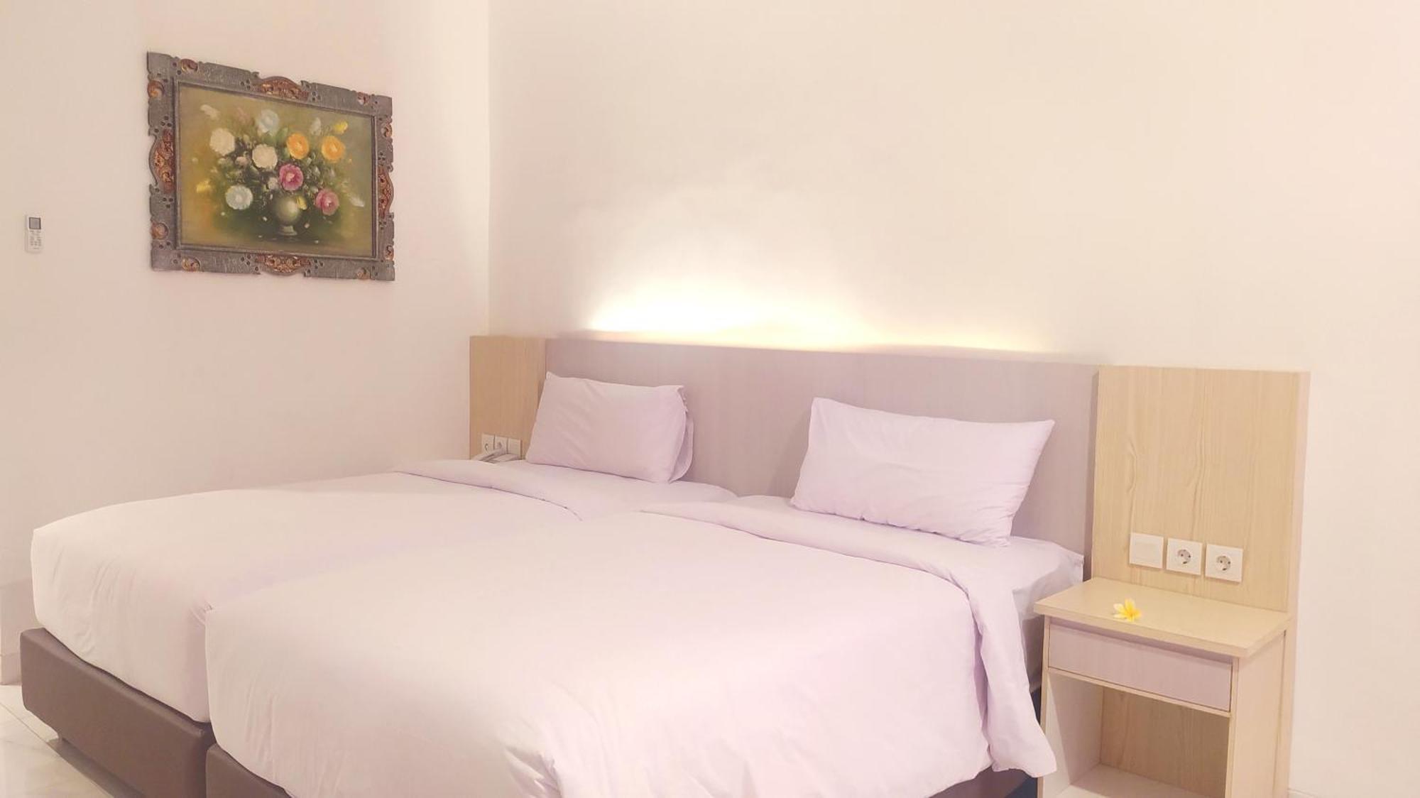 Hotel Puri Lovina Extérieur photo